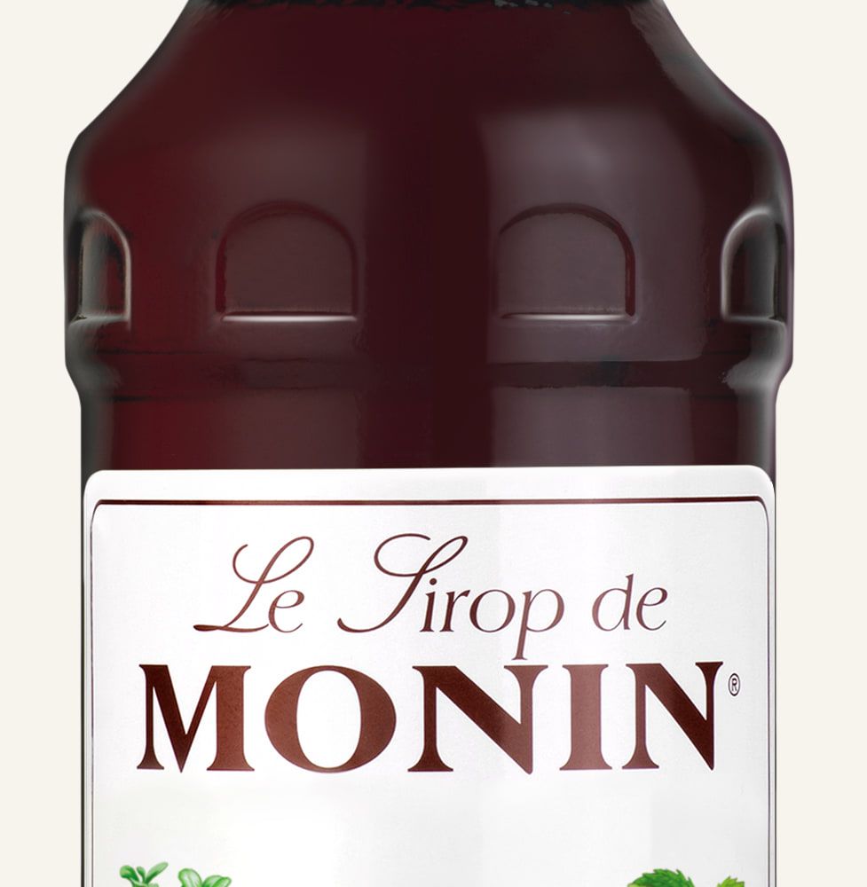 MONIN sirup Červené plody kořeněné 0,7l — láhev barového sirupu