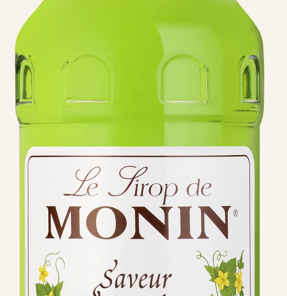 MONIN sirup Okurka 1l — láhev barového sirupu