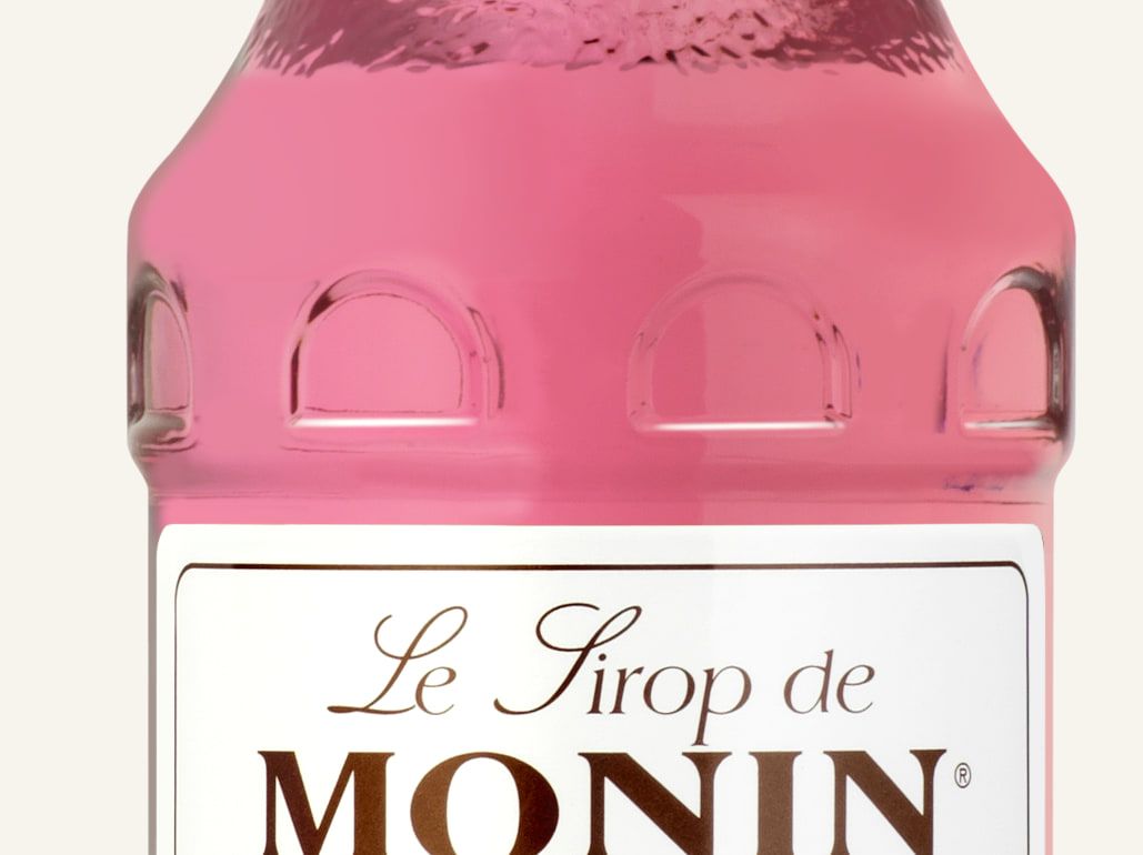 MONIN sirup Růže 0,25l — láhev barového sirupu