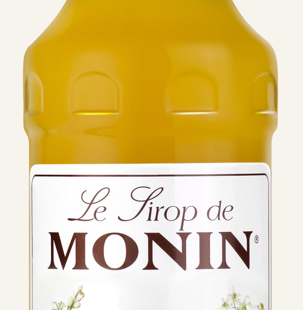 MONIN sirup Pomeranč 0,7l — láhev barového sirupu