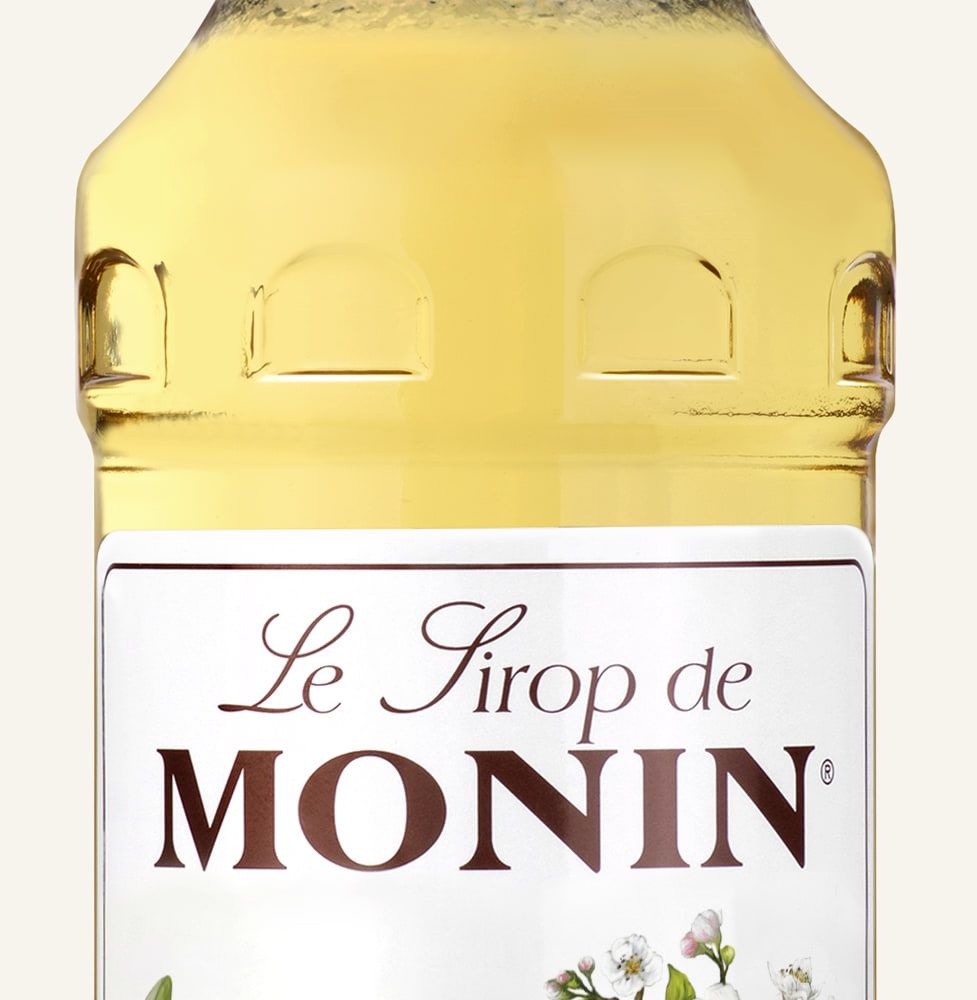 MONIN sirup Hruška 0,7l — láhev barového sirupu